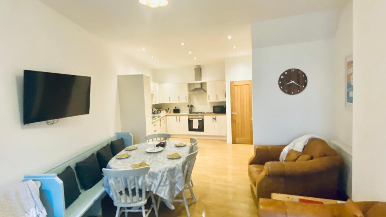 The Bonting Beautiful Three Bed Townhouse Near Harbour And Beach Torquay Bagian luar foto