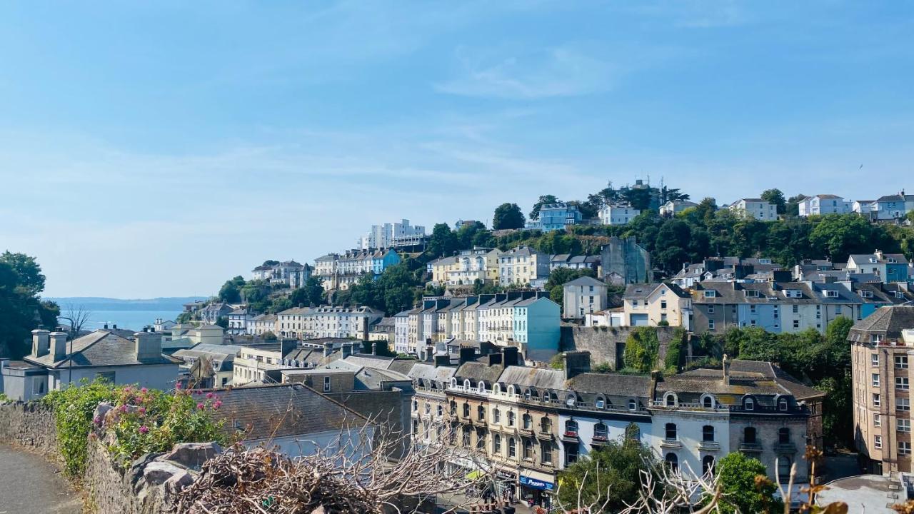 The Bonting Beautiful Three Bed Townhouse Near Harbour And Beach Torquay Bagian luar foto