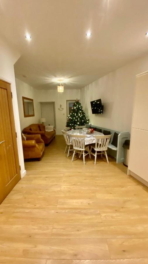 The Bonting Beautiful Three Bed Townhouse Near Harbour And Beach Torquay Bagian luar foto