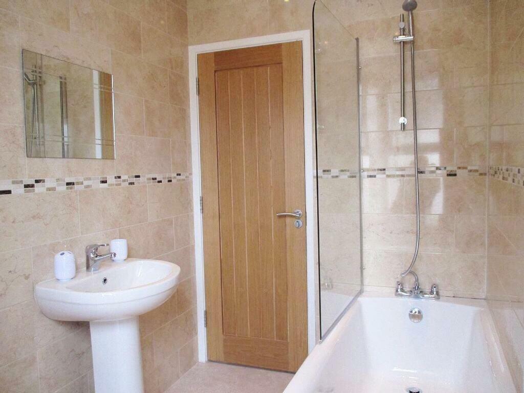 The Bonting Beautiful Three Bed Townhouse Near Harbour And Beach Torquay Bagian luar foto